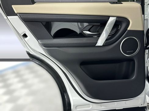 Used 2025 Land Rover Discovery Sport S image 26