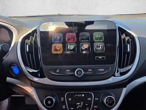 Used 2017 Chevrolet Volt LT FWD image 11