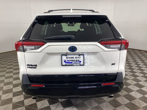 Used 2023 Toyota RAV4 SE w/ Weather & Moonroof Package image 6
