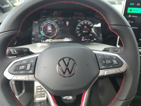New 2025 Volkswagen GTI SE image 9