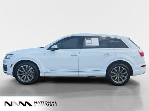 Used 2018 Audi Q7 3.0T Prestige w/ Prestige Package AWD/4WD image 2