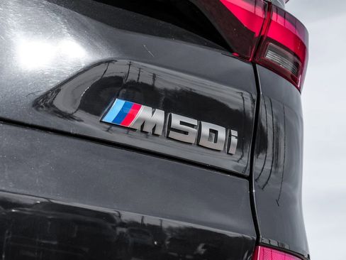 Used 2022 BMW X5 M50i w/ Executive Package image 56