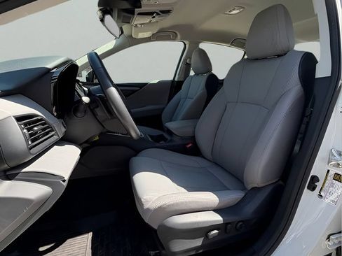 Certified 2025 Subaru Legacy Premium AWD/4WD image 10