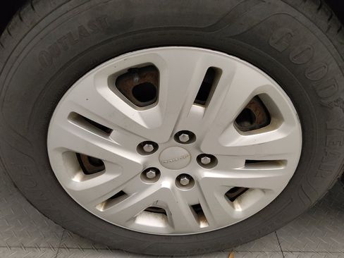 Used 2019 Dodge Journey SE w/ Premium Group image 31