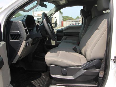 Used 2022 Ford F250 XL w/ Power Equipment Group AWD/4WD image 8