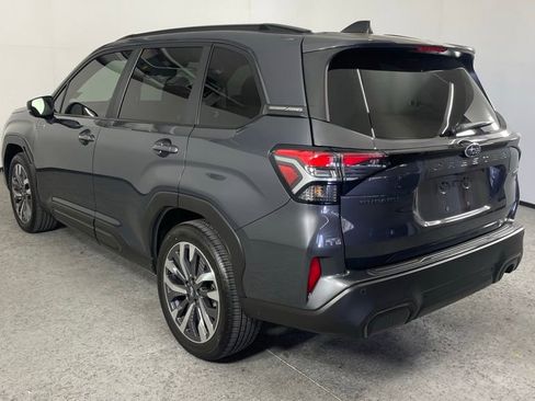 Used 2025 Subaru Forester Touring image 5