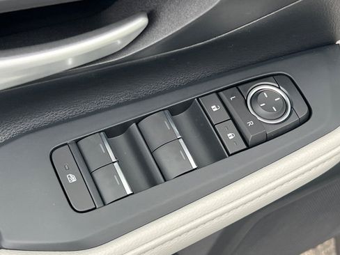 New 2026 Toyota Grand Highlander XLE image 14