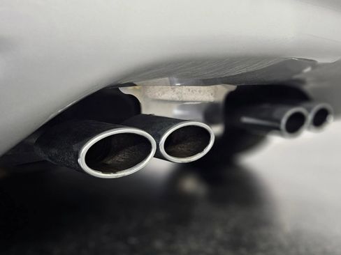 Used 2002 Chevrolet Corvette Coupe w/ Preferred Equipment Group2 image 31