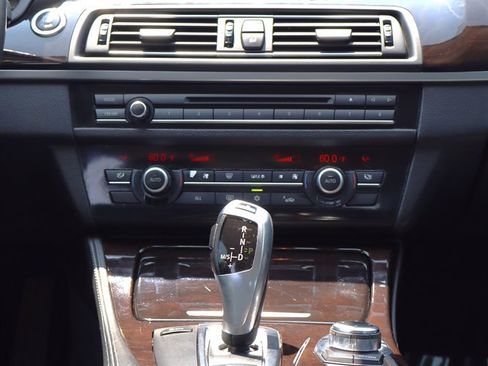 Used 2011 BMW 550i Sedan RWD image 12