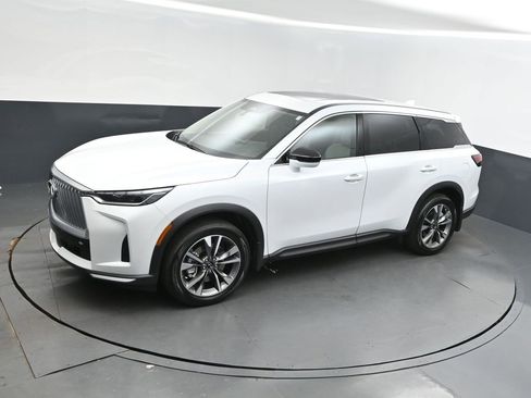 Certified 2026 INFINITI QX60 Pure w/ Cargo Package image 33