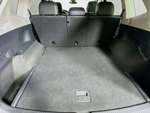 Used 2024 Volkswagen Tiguan Wolfsburg Edition image 26