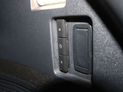 Used 2025 Lincoln Aviator AWD image 42