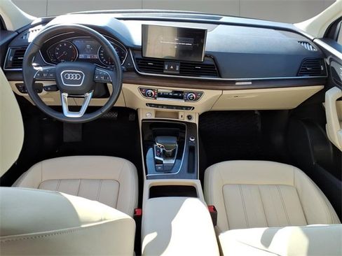 Used 2022 Audi Q5 2.0T Premium w/ Convenience Package image 10