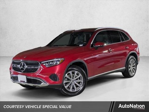Certified 2025 Mercedes-Benz GLC 300 image 1