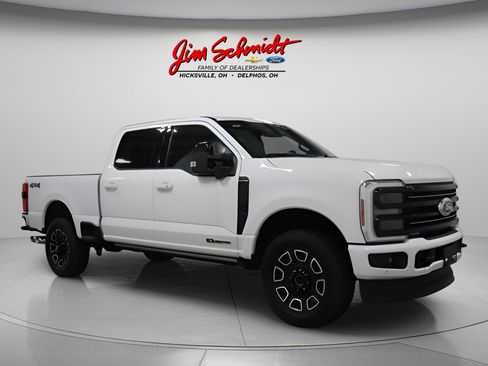 Used 2025 Ford F250 Platinum AWD/4WD image 2