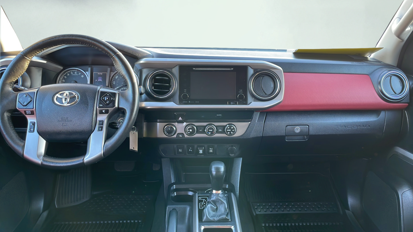 Certified 2019 Toyota Tacoma SR5 AWD/4WD image 10
