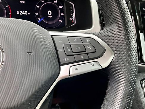 Used 2023 Volkswagen Atlas SEL R-Line image 25