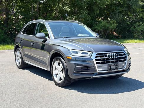 Used 2019 Audi Q5 Premium w/ Premium Plus Package AWD/4WD image 8