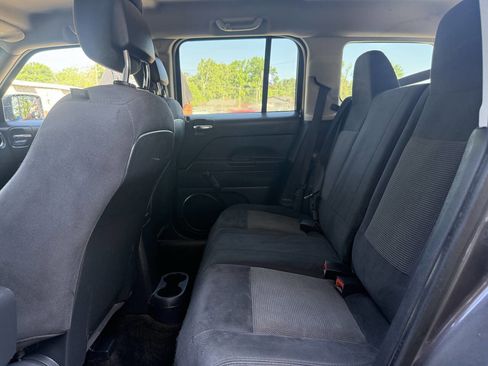 Used 2015 Jeep Patriot Sport image 19