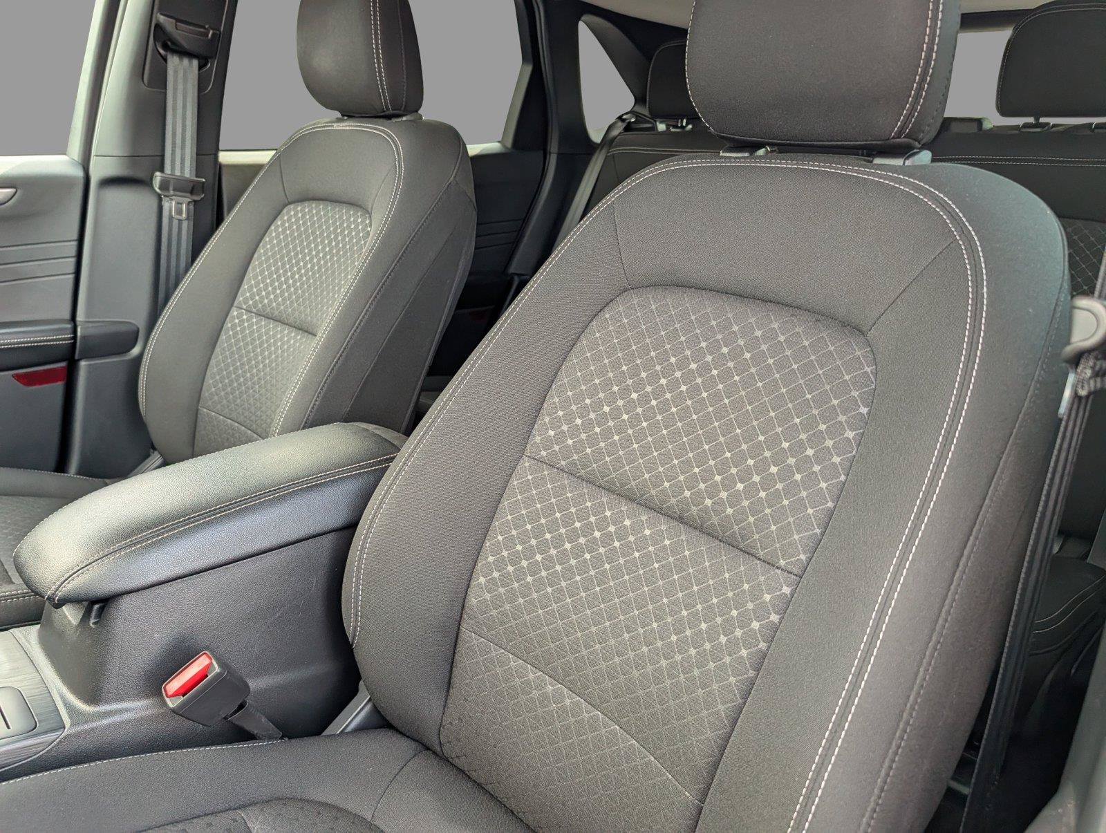 Used 2025 Ford Escape Active FWD image 12