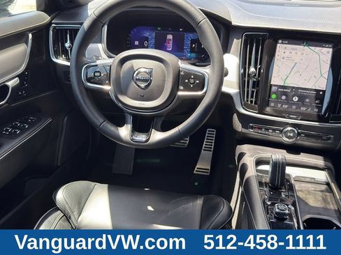 Used 2022 Volvo S90 B6 R-Design w/ Advanced Package AWD/4WD image 29