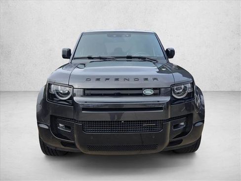 Used 2023 Land Rover Defender 110 X-Dynamic SE image 2