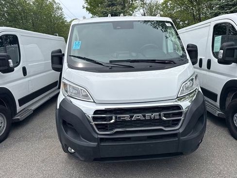 Used 2025 RAM ProMaster 2500 w/ U-Haul Equipment Group FWD image 4