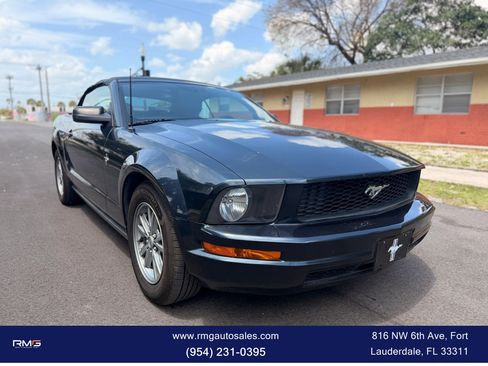 Used 2007 Ford Mustang Premium image 3
