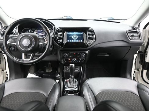 Used 2020 Jeep Compass Latitude image 17