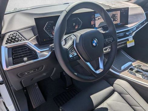 New 2026 BMW X5 xDrive40i image 3