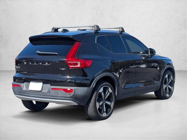 Used 2020 Volvo XC40 T5 Momentum w/ Protection Package Premier AWD/4WD image 5