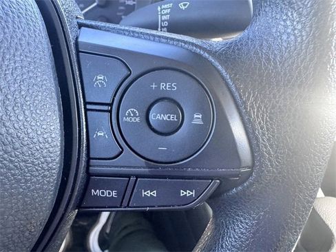 Used 2024 Toyota Corolla LE image 15