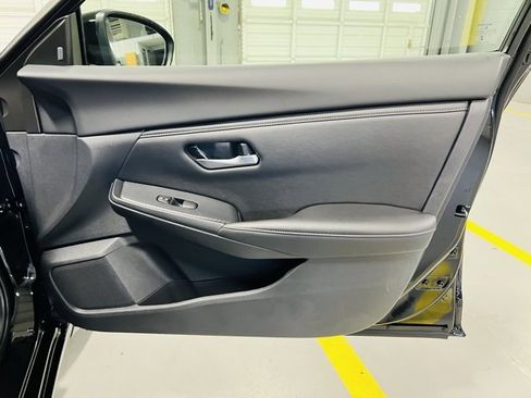 New 2025 Nissan Sentra SV image 32