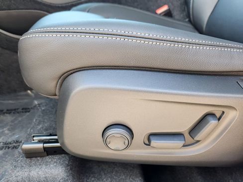 New 2026 Volvo XC40 B5 Plus w/ Protection Package Premier image 13