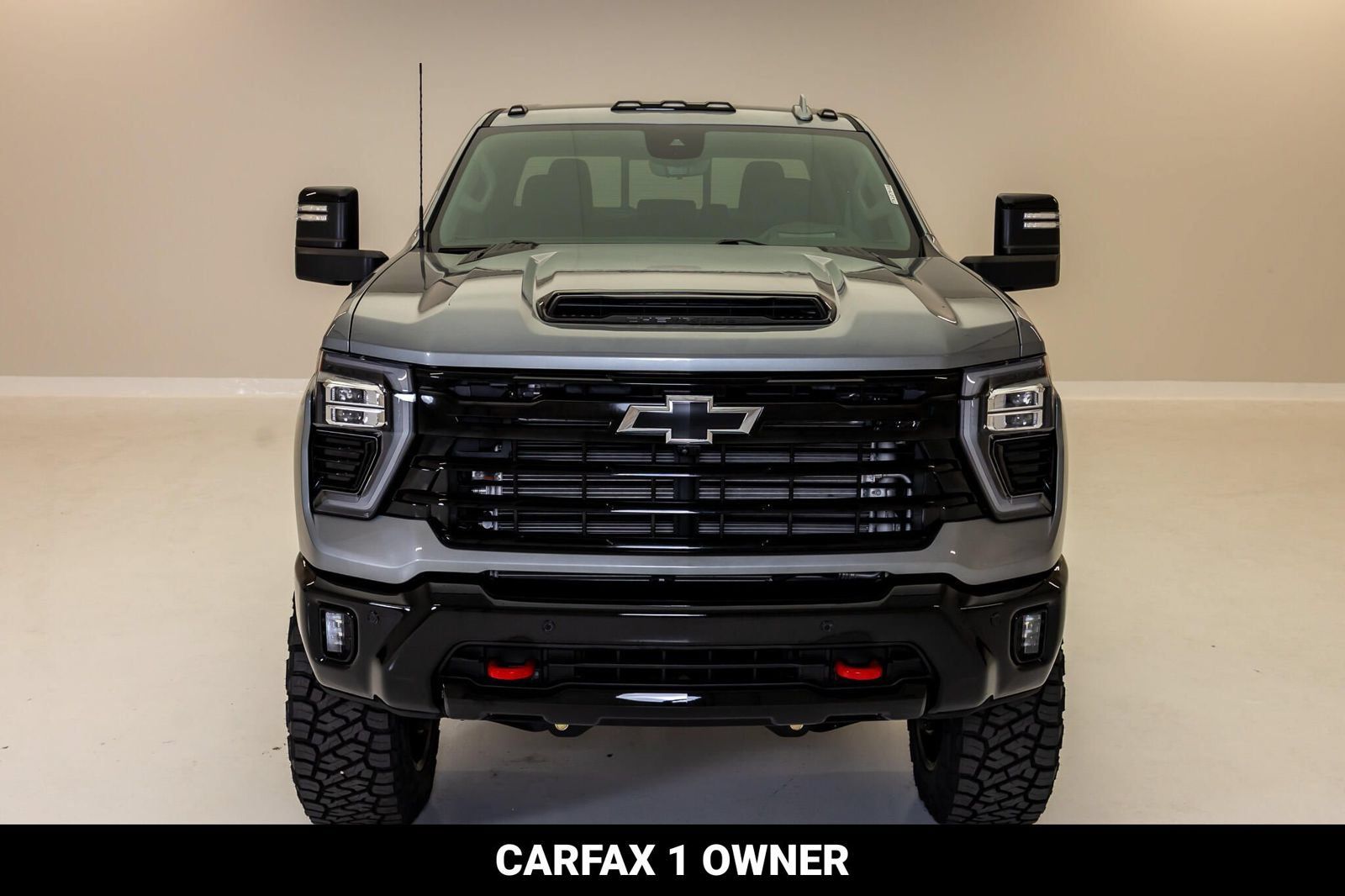 Used 2026 Chevrolet Silverado 2500 LTZ w/ LTZ Plus Package AWD/4WD image 4