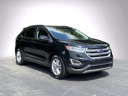 Used 2018 Ford Edge SEL FWD image 2