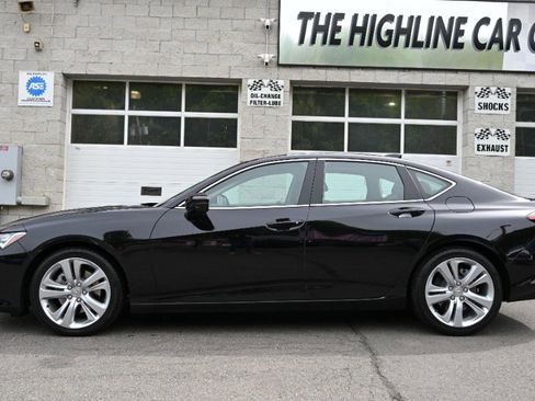 Used 2023 Acura TLX w/ Technology Package FWD image 3