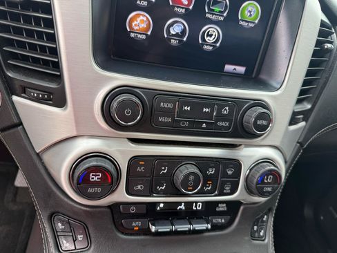 Used 2016 GMC Yukon XL SLT w/ HD Trailering Package AWD/4WD image 14