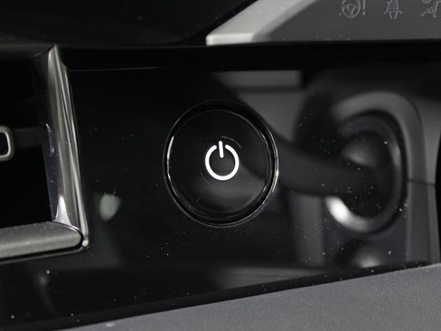 New 2026 Porsche Taycan image 23