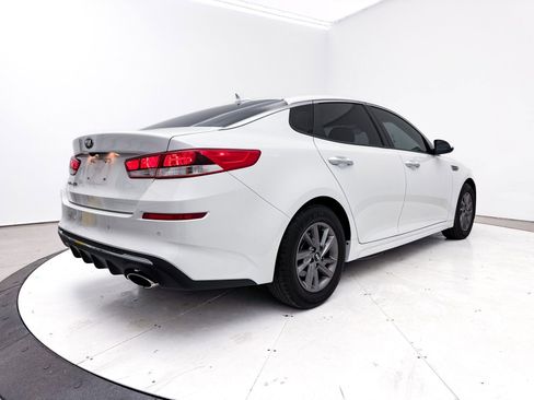 Used 2020 Kia Optima LX image 16