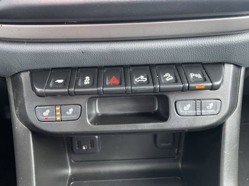 Used 2021 Chevrolet Colorado Z71 image 56