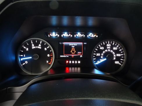 Used 2018 Ford F150 XLT w/ Equipment Group 302A Luxury AWD/4WD image 15