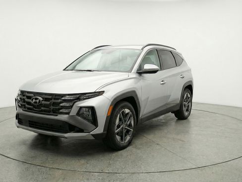 Used 2025 Hyundai Tucson SEL AWD/4WD image 3