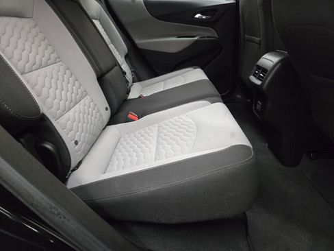 Used 2019 Chevrolet Equinox LS w/ LPO, Cargo Package FWD image 11