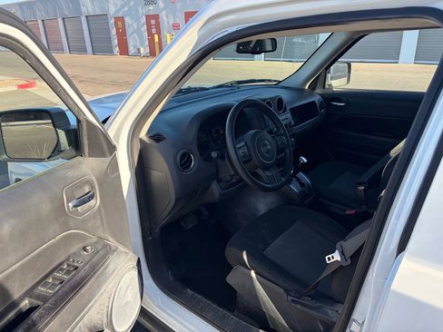 Used 2016 Jeep Patriot Sport w/ Power Value Group image 18