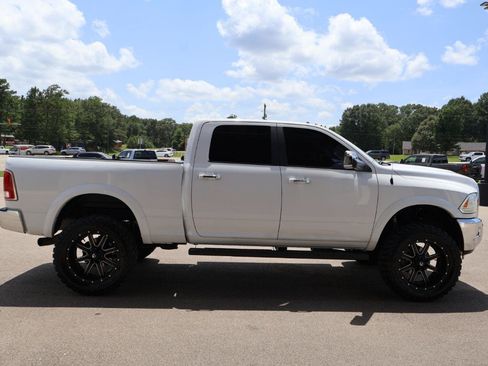 Used 2016 RAM 2500 Laramie w/ Convenience Group AWD/4WD image 4