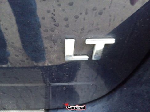 Used 2017 Chevrolet Equinox LT image 8