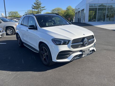 Used 2020 Mercedes-Benz GLE 450 4MATIC image 2