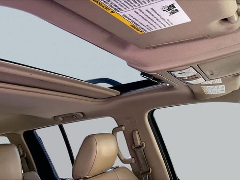 Used 2012 Nissan Pathfinder LE RWD image 14