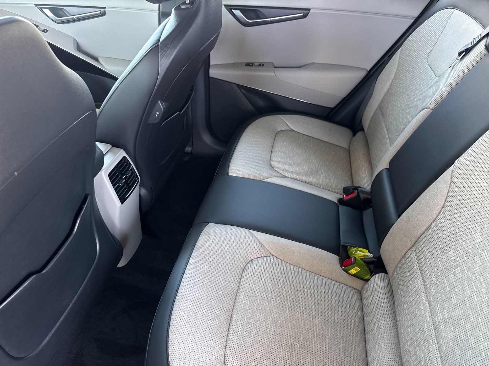 New 2026 Kia Niro Wave w/ Wave Preserve Package FWD image 12
